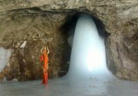 ਧਾਰਾ 35-ਏ ਨੂੰ ਲੈ ਕੇ ਕਸ਼ਮੀਰ ਬੰਦ, ਦੋ ਦਿਨਾਂ ਲਈ ਅਮਰਨਾਥ ਯਾਤਰਾ ਰਦ ਧਾਰਾ 35-ਏ ਨੂੰ ਲੈ ਕੇ ਕਸ਼ਮੀਰ ਬੰਦ, ਦੋ ਦਿਨਾਂ ਲਈ ਅਮਰਨਾਥ ਯਾਤਰਾ ਰਦ