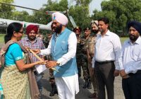 ਰਾਣਾ ਸੋਢੀ ਨੇ ਸਰਹੱਦੀ ਖੇਤਰ ਅਤੇ ਕੈਂਟ ਖੇਤਰ ਦੇ ਲੋਕਾਂ ਦੀਆਂ ਮੁਸ਼ਕਲਾਂ ਦੇ ਹੱਲ ਲਈ ਕੇਂਦਰੀ ਰੱਖਿਆ ਮੰਤਰੀ ਨੂੰ ਮੰਗ ਪੱਤਰ ਸੌਂਪਿਆ ਰਾਣਾ ਸੋਢੀ ਨੇ ਸਰਹੱਦੀ ਖੇਤਰ ਅਤੇ ਕੈਂਟ ਖੇਤਰ ਦੇ ਲੋਕਾਂ ਦੀਆਂ ਮੁਸ਼ਕਲਾਂ ਦੇ ਹੱਲ ਲਈ ਕੇਂਦਰੀ ਰੱਖਿਆ ਮੰਤਰੀ ਨੂੰ ਮੰਗ ਪੱਤਰ ਸੌਂਪਿਆ