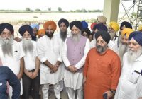 ਕਰਤਾਰਪੁਰ ਸਾਹਿਬ ਦੇ ਲਾਂਘੇ ਸੰਬੰਧੀ ਭਾਈ ਲੌਂਗੋਵਾਲ ਅਤੇ ਹੋਰਾਂ ਵੱਲੋਂ ਲਾਂਘਾ ਸਥਾਨ ਦਾ ਦੌਰਾ ਕਰਤਾਰਪੁਰ ਸਾਹਿਬ ਦੇ ਲਾਂਘੇ ਸੰਬੰਧੀ ਭਾਈ ਲੌਂਗੋਵਾਲ ਅਤੇ ਹੋਰਾਂ ਵੱਲੋਂ ਲਾਂਘਾ ਸਥਾਨ ਦਾ ਦੌਰਾ