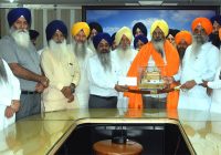 ਸ਼੍ਰੋਮਣੀ ਕਮੇਟੀ ਦੇ ਮੀਤ ਸਕੱਤਰ ਸ. ਭੁਪਿੰਦਰ ਸਿੰਘ ਝਬਾਲ ਨੂੰ ਸੇਵਾਮੁਕਤ ਹੋਣ ’ਤੇ ਵਿਦਾਇਗੀ ਸ਼੍ਰੋਮਣੀ ਕਮੇਟੀ ਦੇ ਮੀਤ ਸਕੱਤਰ ਸ. ਭੁਪਿੰਦਰ ਸਿੰਘ ਝਬਾਲ ਨੂੰ ਸੇਵਾਮੁਕਤ ਹੋਣ ’ਤੇ ਵਿਦਾਇਗੀ