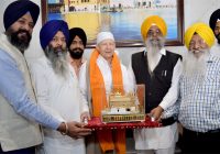 ਅਮਰੀਕੀ ਅੰਬੈਸਡਰ ਕੈਨੈਥ ਆਈ ਜਸਟਰ ਸੱਚਖੰਡ ਸ੍ਰੀ ਹਰਿਮੰਦਰ ਸਾਹਿਬ ਹੋਏ ਨਤਮਸਤਕ