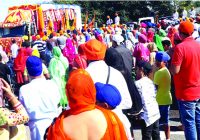 ਇਟਲੀ ਦੀ ਸਿੱਖ ਸੰਗਤ ਵੱਲੋਂ ਸ਼੍ਰੀ ਗੁਰੂ ਨਾਨਕ ਦੇਵ ਜੀ ਦੇ ਪ੍ਰਕਾਸ਼ ਦਿਹਾੜ੍ਹੇ ਦੇ ਸਬੰਧ ’ਚ ਸਜਾਇਆ ਗਿਆ ਵਿਸ਼ਾਲ ਨਗਰ ਕੀਰਤਨ