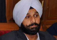 ਕੈਪਟਨ ਦੀ ਸਰਕਾਰ ਧਕੇਸ਼ਾਹੀ ’ਤੇ ਉਤਰੀ : ਬਿਕਰਮ ਸਿੰਘ ਮਜੀਠੀਆ ਕੈਪਟਨ ਦੀ ਸਰਕਾਰ ਧਕੇਸ਼ਾਹੀ ’ਤੇ ਉਤਰੀ : ਬਿਕਰਮ ਸਿੰਘ ਮਜੀਠੀਆ