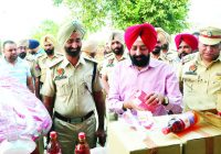ਪਟਿਆਲਾ ਪੁਲਿਸ ਨੂੰ ਮਿਲੀ ਵੱਡੀ ਕਾਮਯਾਬੀ ਜਾਅਲੀ ਸ਼ਰਾਬ ਬਣਾਉਣ ਵਾਲੀ ਫੈਕਟਰੀ ਫੜੀ ਪਟਿਆਲਾ ਪੁਲਿਸ ਨੂੰ ਮਿਲੀ ਵੱਡੀ ਕਾਮਯਾਬੀ ਜਾਅਲੀ ਸ਼ਰਾਬ ਬਣਾਉਣ ਵਾਲੀ ਫੈਕਟਰੀ ਫੜੀ