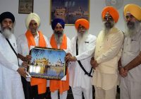 ਸ਼੍ਰੋਮਣੀ ਕਮੇਟੀ ਵੱਲੋਂ ਗੁਰਦੁਆਰਾ ਸ੍ਰੀ ਗੁਰੂ ਸਿੰਘ ਸਭਾ ਗੋਹਾਟੀ ਦੇ ਅਹੁਦੇਦਾਰ ਦਾ ਸਨਮਾਨ ਸ਼੍ਰੋਮਣੀ ਕਮੇਟੀ ਵੱਲੋਂ ਗੁਰਦੁਆਰਾ ਸ੍ਰੀ ਗੁਰੂ ਸਿੰਘ ਸਭਾ ਗੋਹਾਟੀ ਦੇ ਅਹੁਦੇਦਾਰ ਦਾ ਸਨਮਾਨ