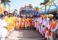 550 ਸਾਲਾ ਪ੍ਰਕਾਸ਼ ਪੁਰਬ ਨੂੰ ਸਮਰਪਿਤ ਨਗਰ ਕੀਰਤਨ ਗੁਰਦੁਆਰਾ ਨਾਨਕਮਤਾ ਸਾਹਿਬ ਤੋਂ ਤੀਸਰੇ ਪੜਾਅ ਲਈ ਰਵਾਨਾ 550 ਸਾਲਾ ਪ੍ਰਕਾਸ਼ ਪੁਰਬ ਨੂੰ ਸਮਰਪਿਤ ਨਗਰ ਕੀਰਤਨ ਗੁਰਦੁਆਰਾ ਨਾਨਕਮਤਾ ਸਾਹਿਬ ਤੋਂ ਤੀਸਰੇ ਪੜਾਅ ਲਈ ਰਵਾਨਾ
