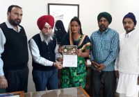 ਡੇਢ-ਡੇਢ ਕਰੋੜ ਰੁਪਏ ਦਾ ਦੀਵਾਲੀ ਬੰਪਰ ਜਿੱਤਣ ਵਾਲੇ ਦੋਵੇਂ ਜੇਤੂਆਂ ਨੇ ਦਸਤਾਵੇਜ਼ ਜਮ੍ਹਾਂ ਕਰਵਾਏ ਡੇਢ-ਡੇਢ ਕਰੋੜ ਰੁਪਏ ਦਾ ਦੀਵਾਲੀ ਬੰਪਰ ਜਿੱਤਣ ਵਾਲੇ ਦੋਵੇਂ ਜੇਤੂਆਂ ਨੇ ਦਸਤਾਵੇਜ਼ ਜਮ੍ਹਾਂ ਕਰਵਾਏ