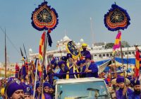 ਨਿਹੰਗ ਸਿੰਘ ਜਥੇਬੰਦੀਆਂ ਨੇ ਨਿਹੰਗ ਮੁਖੀ ਬਾਬਾ ਬਲਬੀਰ ਸਿੰਘ ਸ਼੍ਰੋਮਣੀ ਪੰਥ ਅਕਾਲੀ ਬੁੱਢਾ ਦਲ ਦੀ ਅਗਵਾਈ ‘ਚ ਸਜਾਇਆ ਮਹੱਲਾ